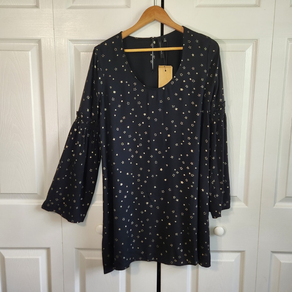 Knot Sisters Black Gold Metallic Star Print Bell Sleeve Shift Dress Small NWT